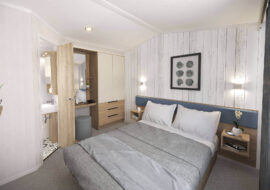 Swift Moselle 38x12 master bedroom