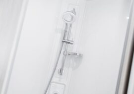 Avante 550 shower