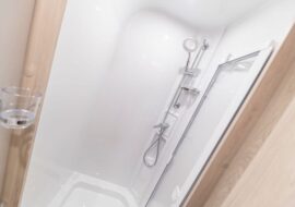 Avante 554 shower 1