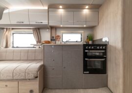 Avante 860 kitchen 2