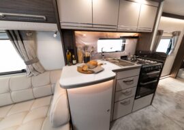 Cruiser kitchen